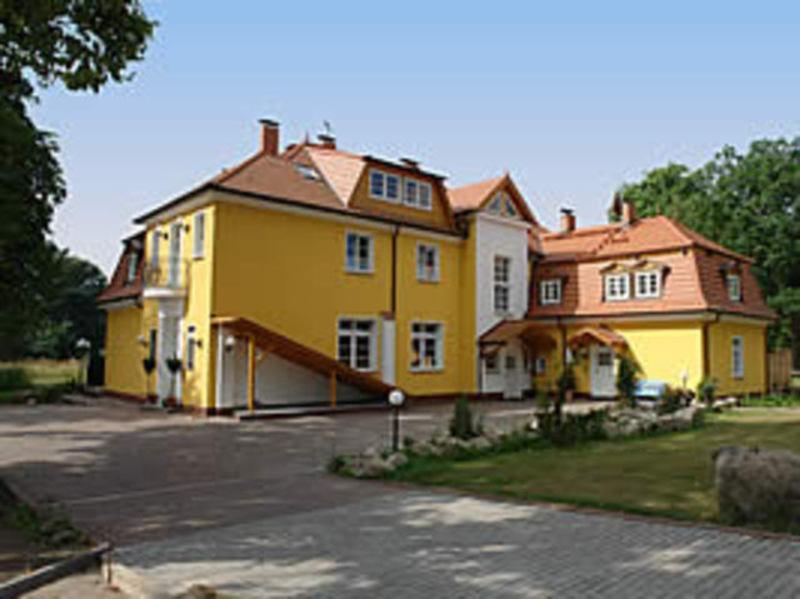 Maltzien Herrenhaus Poppelvitz מראה חיצוני תמונה